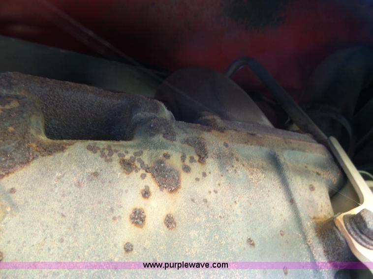 image for item J6070 Massey-Ferguson 2705 tractor