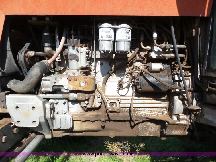 image for item J6070 Massey-Ferguson 2705 tractor