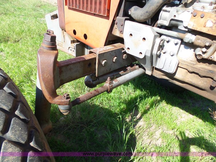 image for item J6070 Massey-Ferguson 2705 tractor