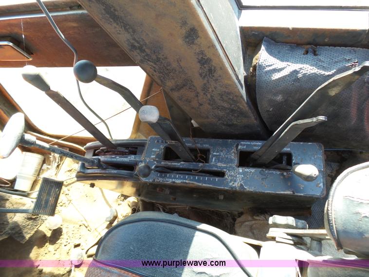 image for item J6071 Allis Chalmers 8550 4WD tractor