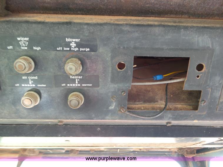 image for item J6071 Allis Chalmers 8550 4WD tractor