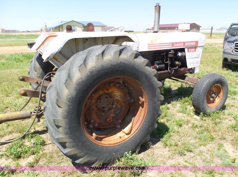 image for item J6072 David Brown 995 tractor