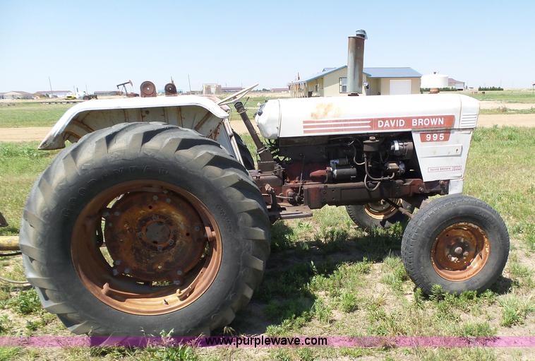 image for item J6072 David Brown 995 tractor