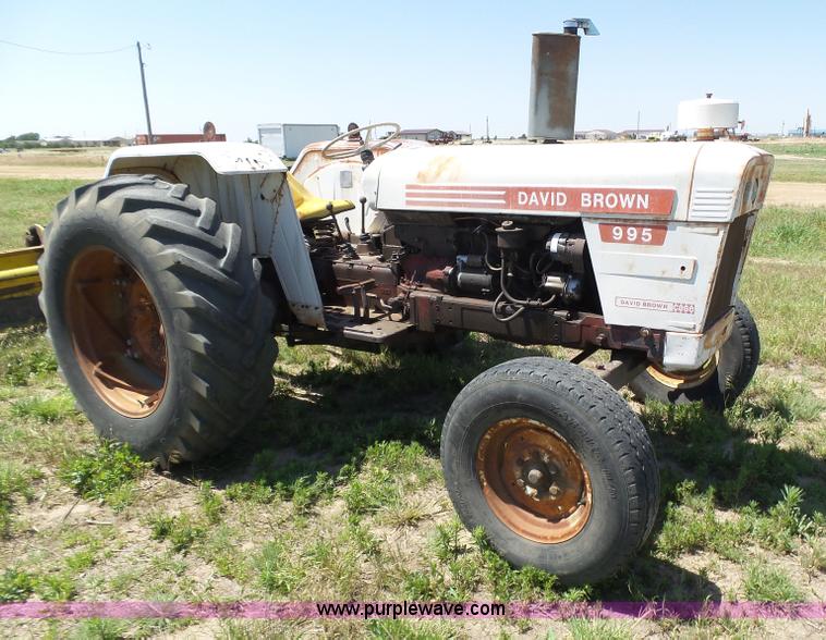 image for item J6072 David Brown 995 tractor