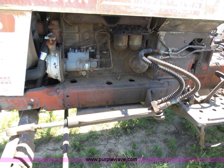 image for item J6072 David Brown 995 tractor