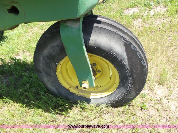 image for item J6078 John Deere 70 tractor