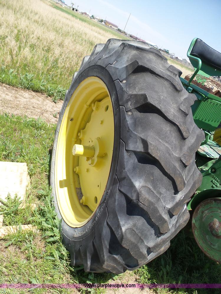 image for item J6078 John Deere 70 tractor