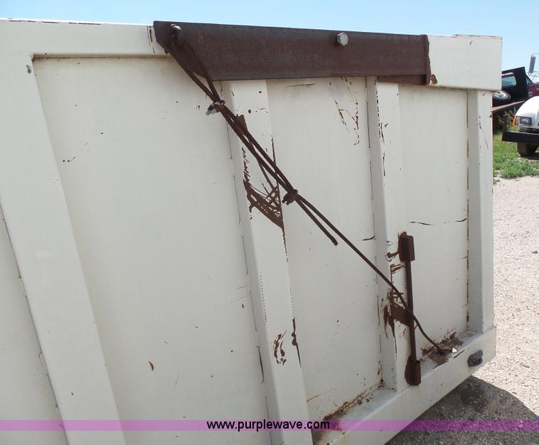 image for item J6085 Silage box