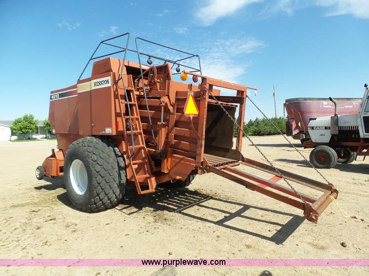 image for item J6087 1998 Hesston 4910 large square baler