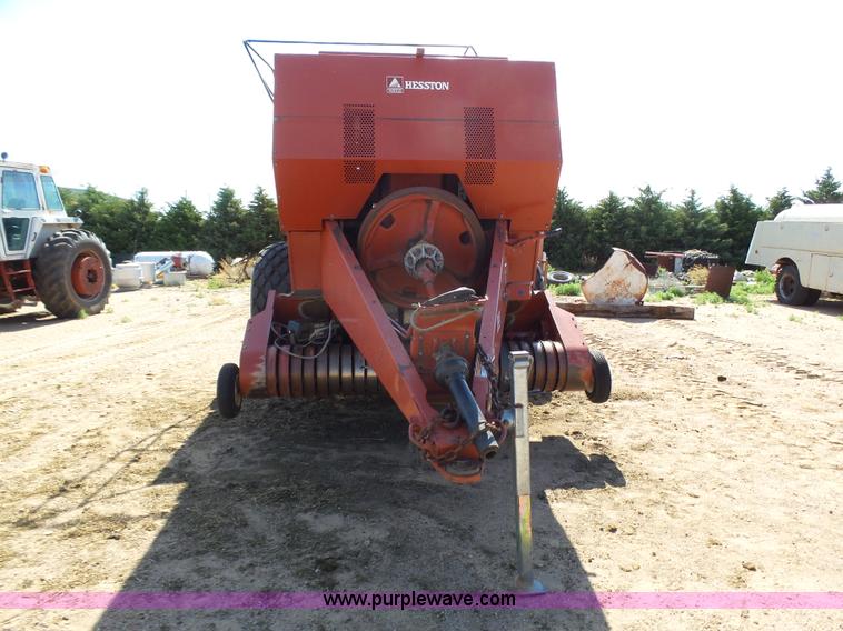 image for item J6087 1998 Hesston 4910 large square baler