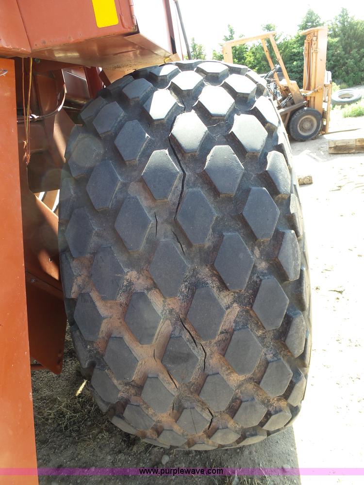 image for item J6087 1998 Hesston 4910 large square baler