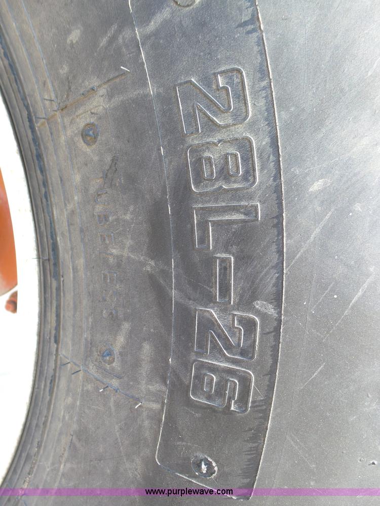 image for item J6087 1998 Hesston 4910 large square baler