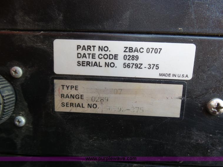 image for item J6087 1998 Hesston 4910 large square baler