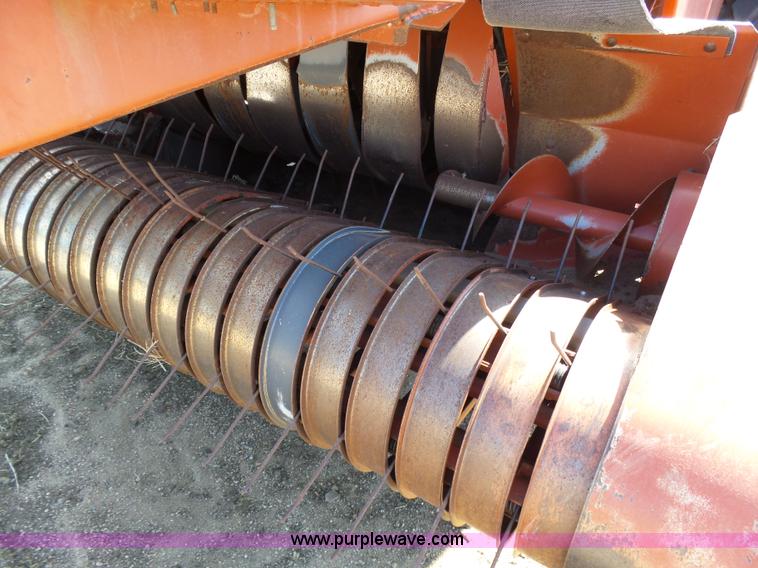 image for item J6087 1998 Hesston 4910 large square baler