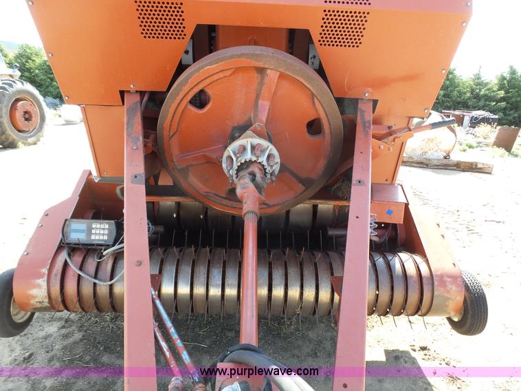 image for item J6087 1998 Hesston 4910 large square baler