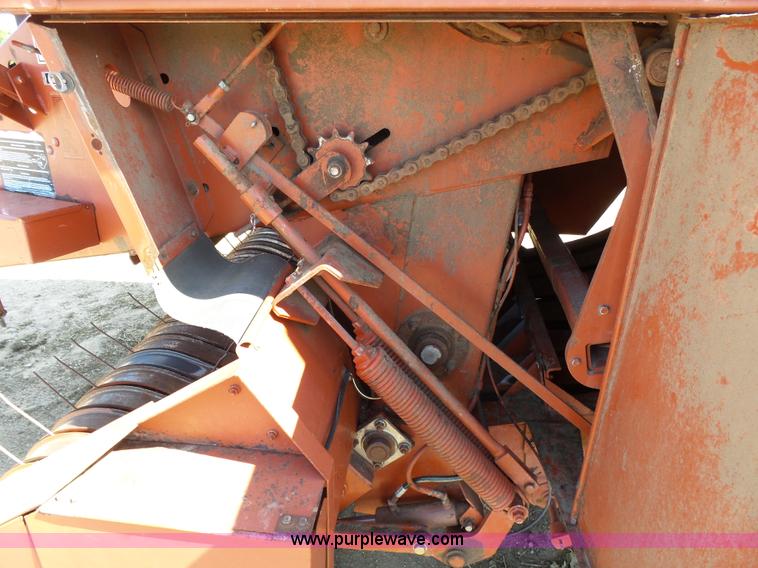 image for item J6087 1998 Hesston 4910 large square baler