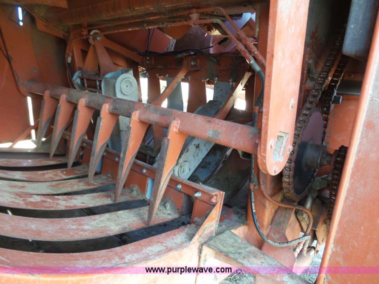 image for item J6087 1998 Hesston 4910 large square baler