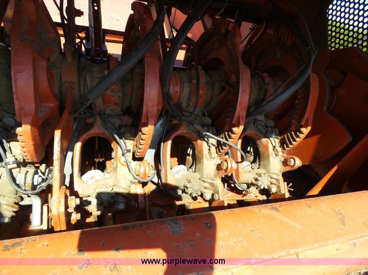 image for item J6087 1998 Hesston 4910 large square baler