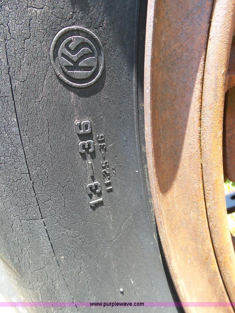 image for item J6089 International F20 tractor