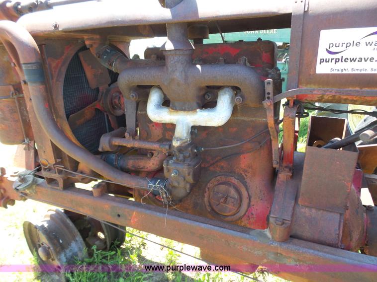 image for item J6089 International F20 tractor
