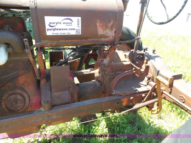 image for item J6089 International F20 tractor