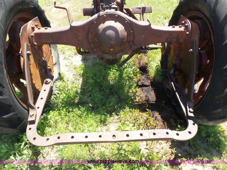 image for item J6089 International F20 tractor