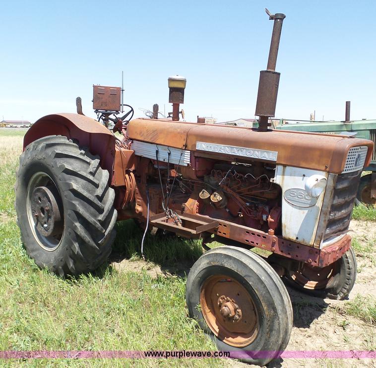 image for item J6091 International 560 tractor