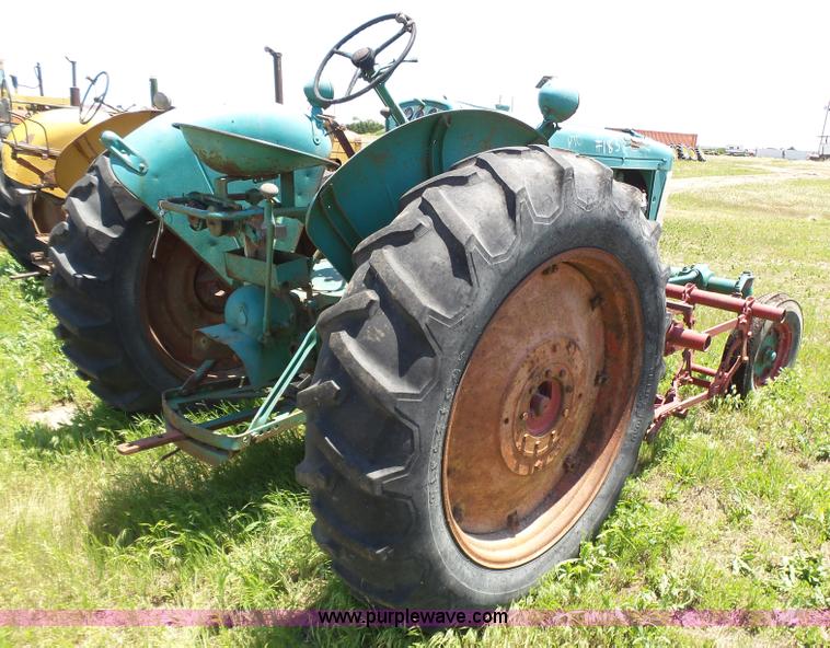 image for item J6092 Oliver 77 row crop tractor