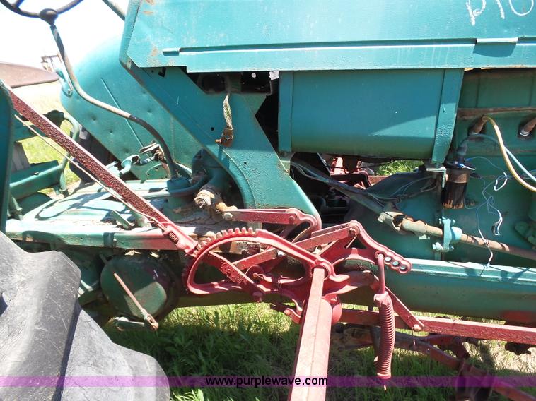 image for item J6092 Oliver 77 row crop tractor
