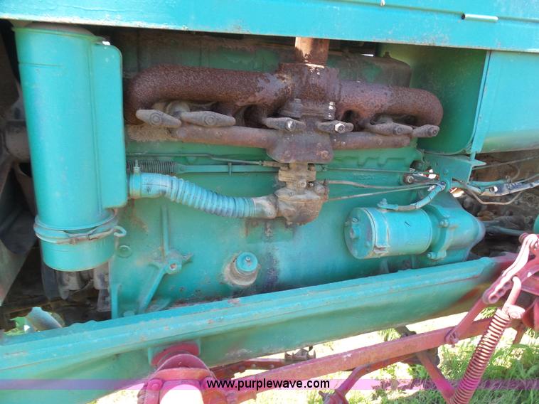 image for item J6092 Oliver 77 row crop tractor