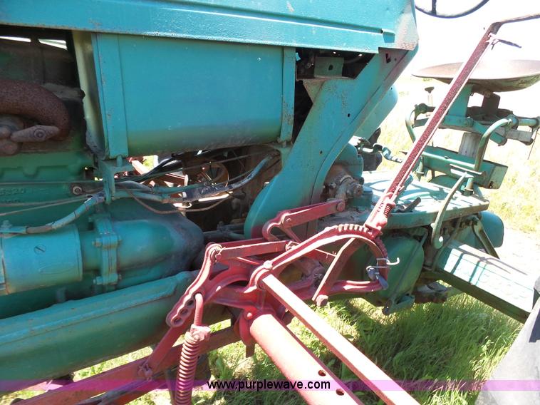 image for item J6092 Oliver 77 row crop tractor