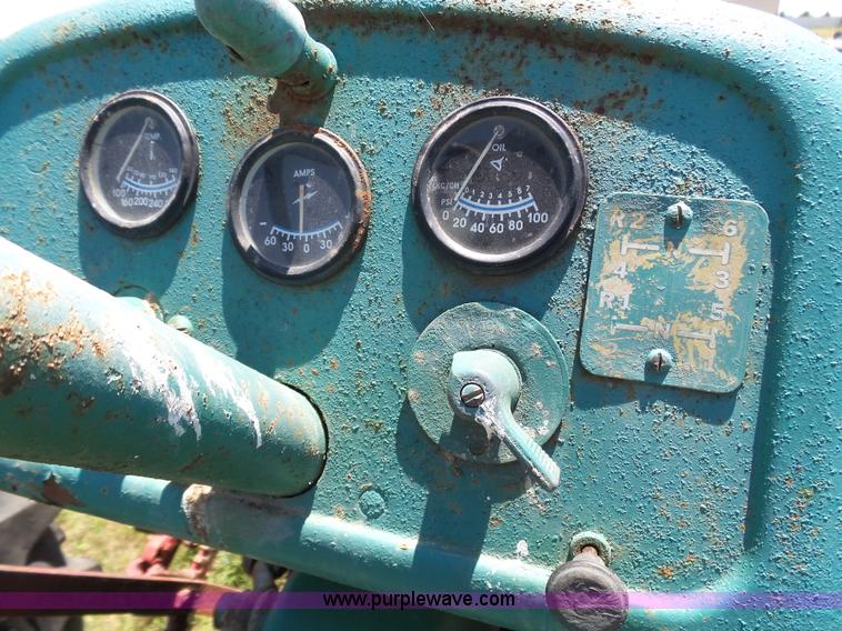 image for item J6092 Oliver 77 row crop tractor