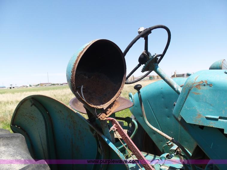 image for item J6092 Oliver 77 row crop tractor