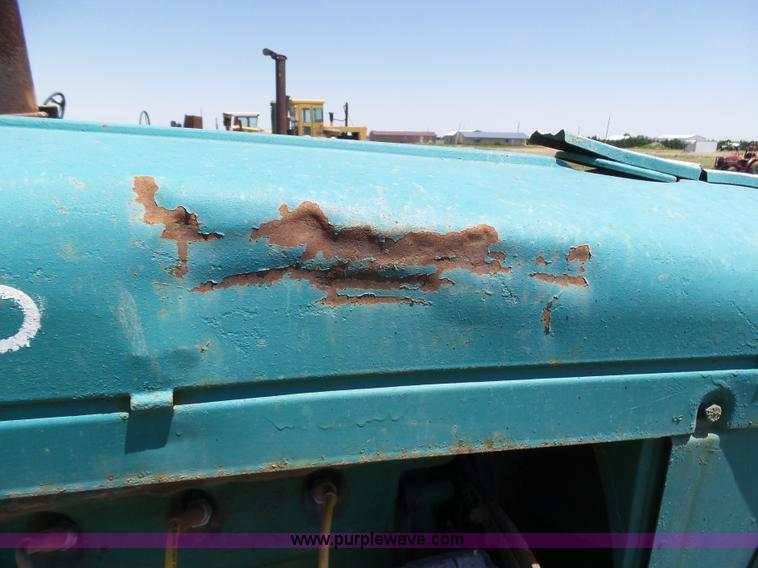 image for item J6092 Oliver 77 row crop tractor