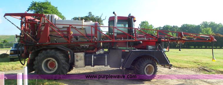 image for item J8476 2003 Case IH FLX 4300 self-propelled sprayer