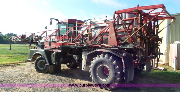 image for item J8476 2003 Case IH FLX 4300 self-propelled sprayer