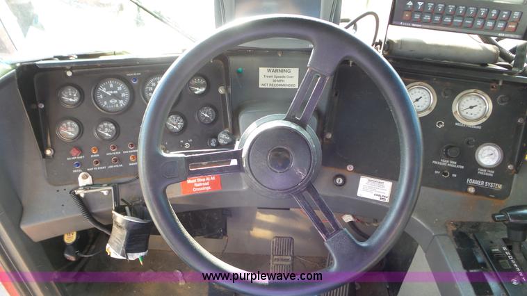 image for item J8476 2003 Case IH FLX 4300 self-propelled sprayer