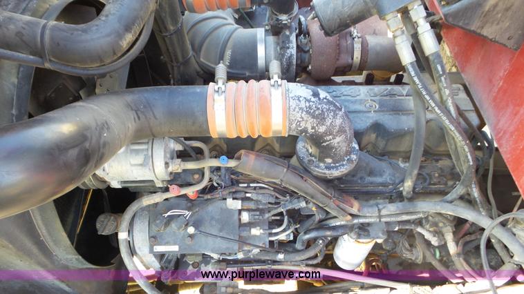 image for item J8476 2003 Case IH FLX 4300 self-propelled sprayer