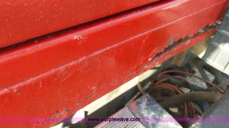 image for item J8476 2003 Case IH FLX 4300 self-propelled sprayer