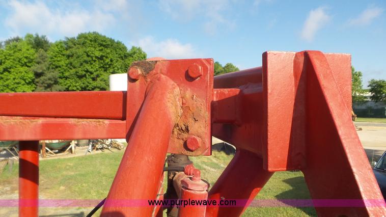 image for item J8476 2003 Case IH FLX 4300 self-propelled sprayer