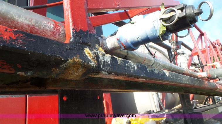 image for item J8476 2003 Case IH FLX 4300 self-propelled sprayer