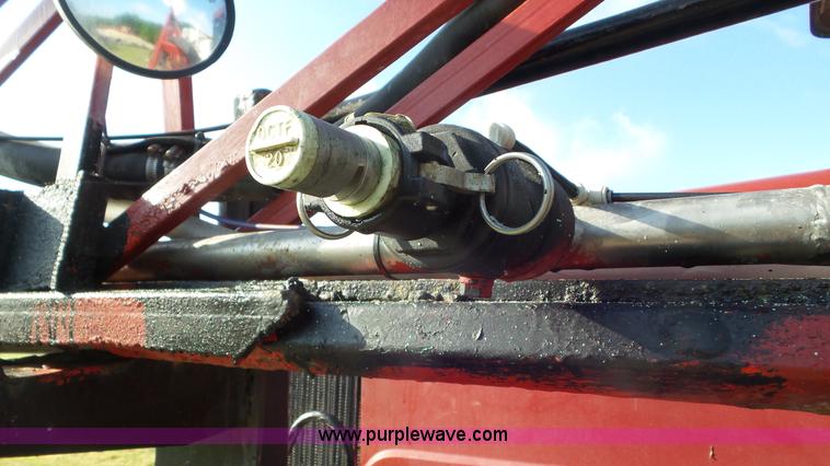 image for item J8476 2003 Case IH FLX 4300 self-propelled sprayer