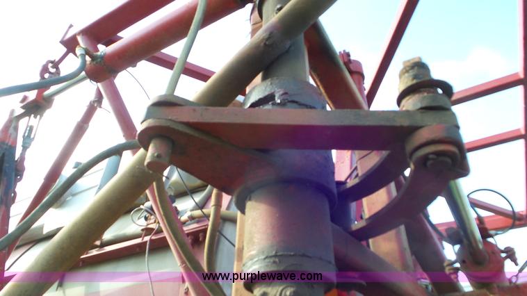 image for item J8476 2003 Case IH FLX 4300 self-propelled sprayer