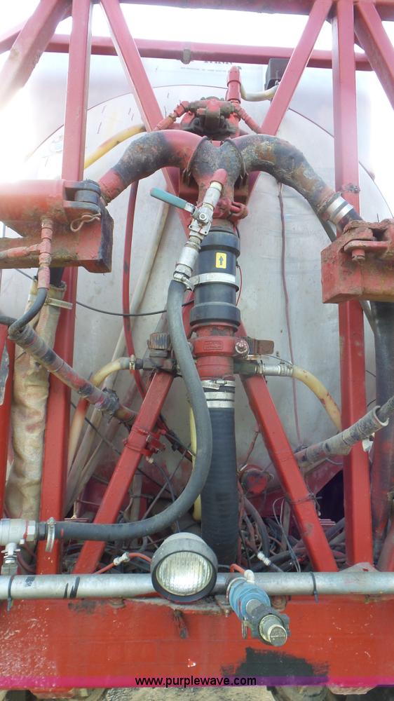 image for item J8476 2003 Case IH FLX 4300 self-propelled sprayer