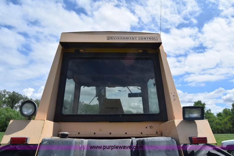 image for item K6733 Case 1270 Agri King tractor