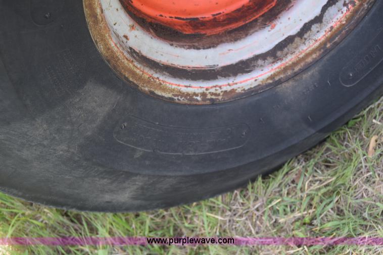 image for item K6733 Case 1270 Agri King tractor