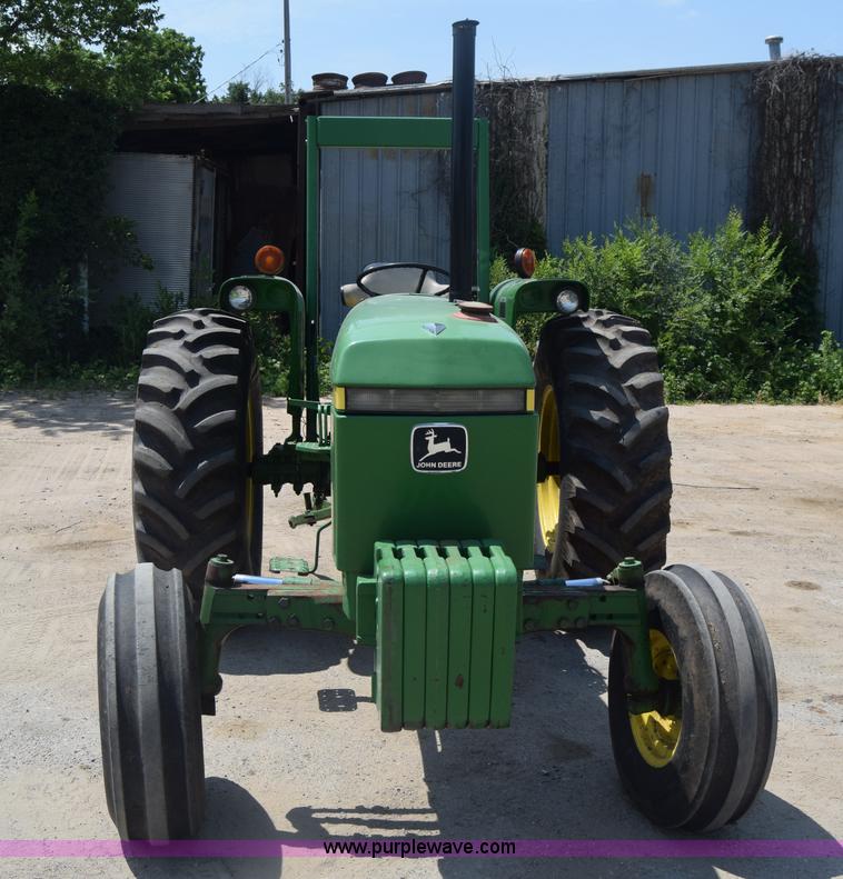 image for item K7286 1985 John Deere 2750 tractor