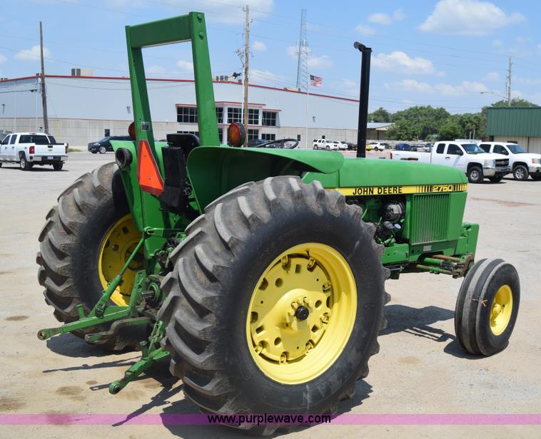 image for item K7286 1985 John Deere 2750 tractor