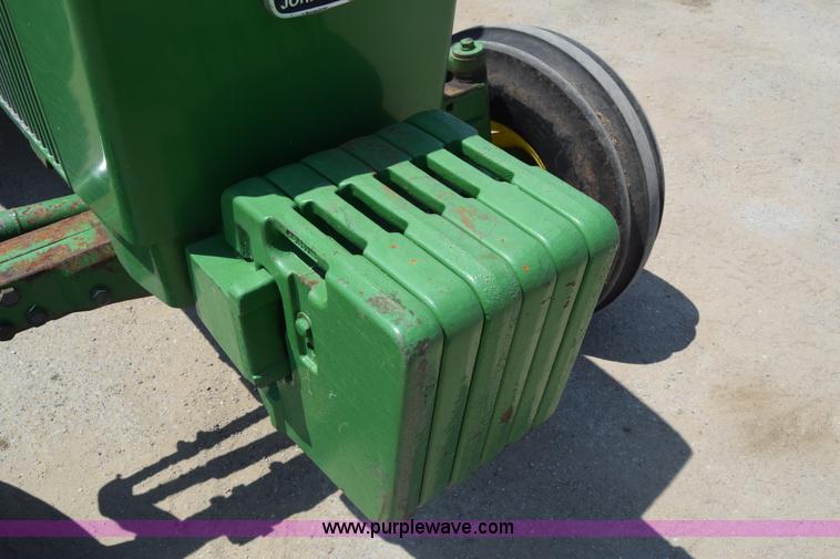 image for item K7286 1985 John Deere 2750 tractor