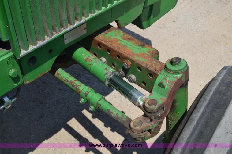 image for item K7286 1985 John Deere 2750 tractor